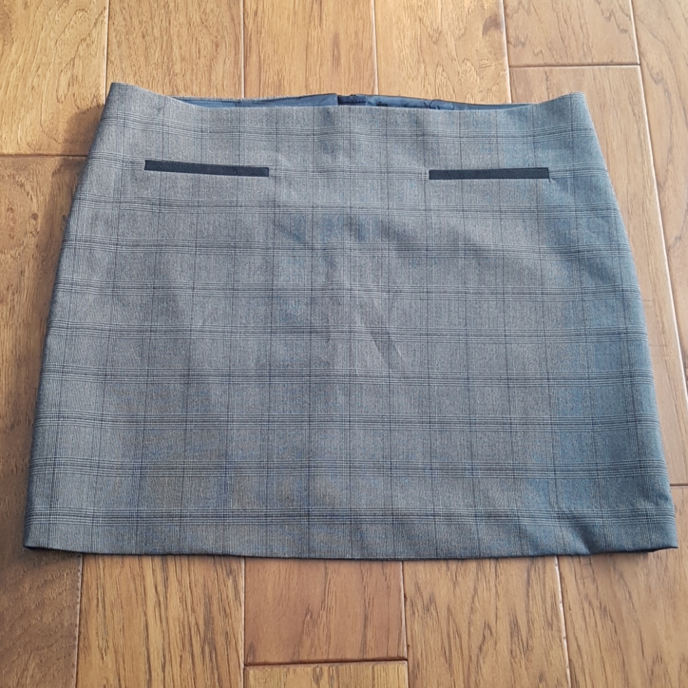 RW&CO Check Gray Stretch Lining Skirt Size 12